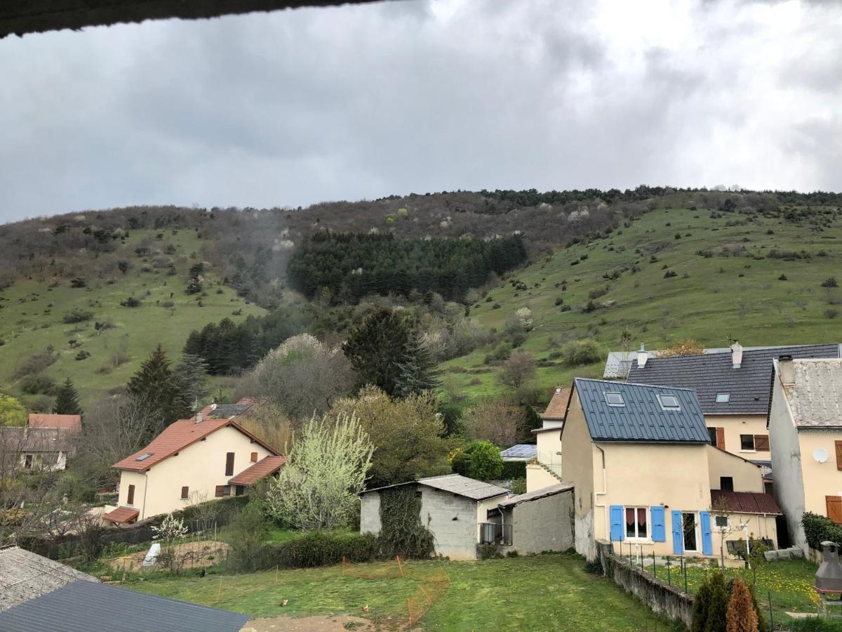 Entre Lacs Et Montagnes La Motte-Saint-Martin Exterior foto